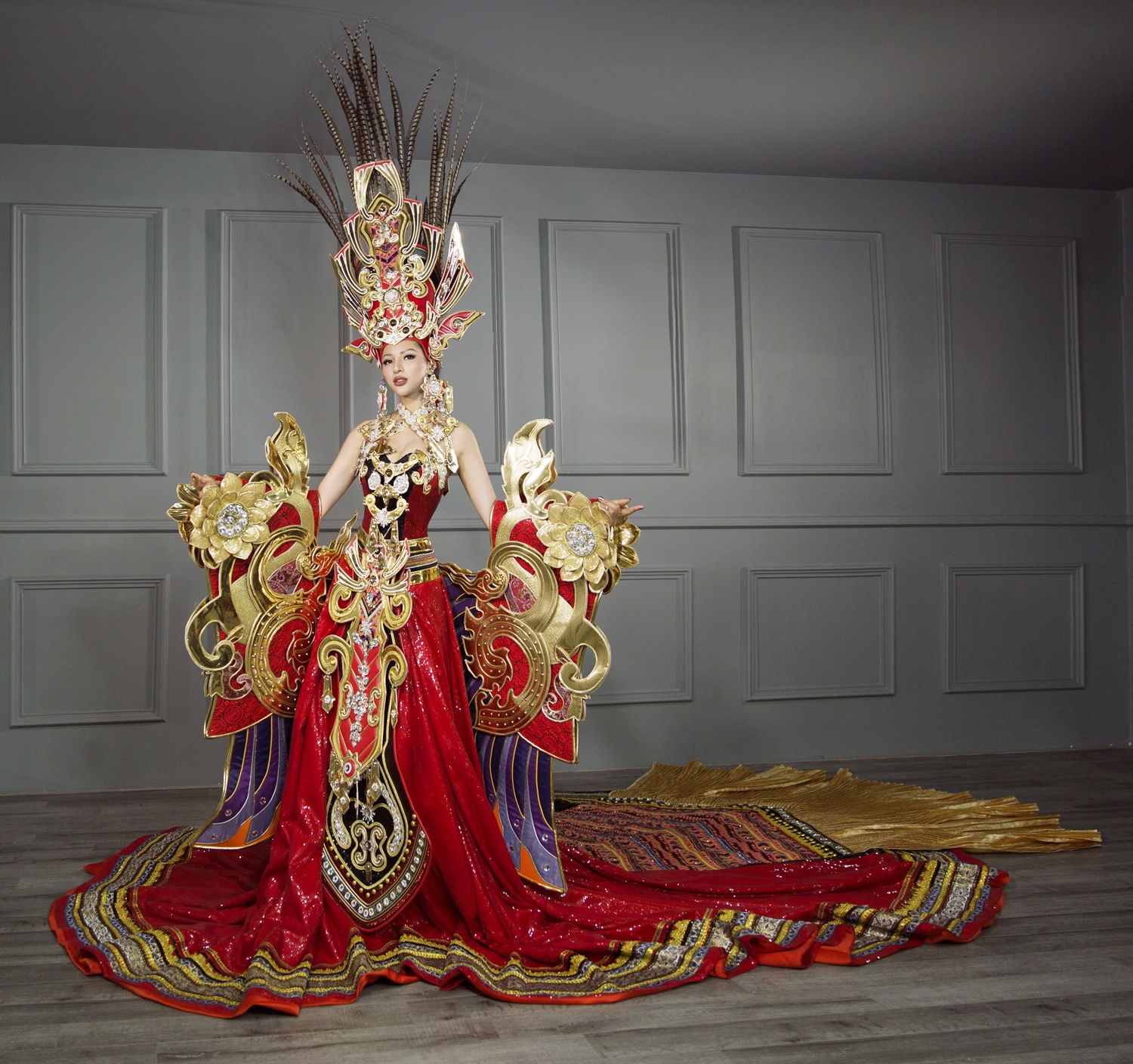 Quoc phuc nang 44 kg cua dai dien Viet anh 1