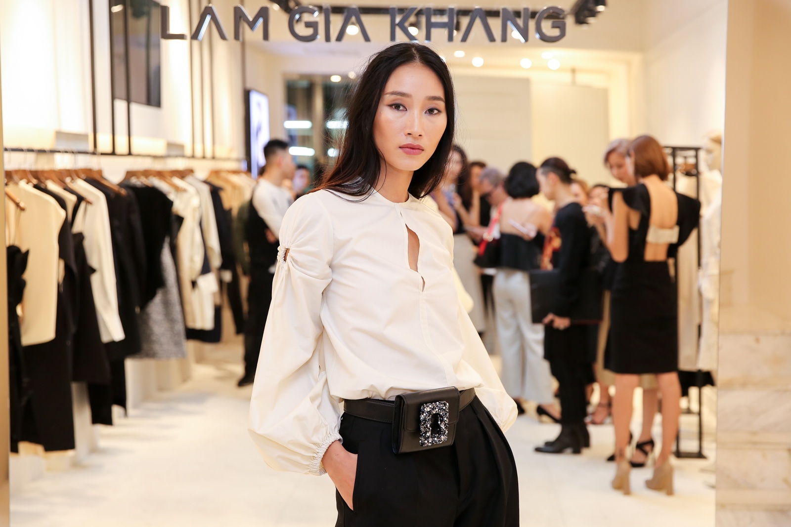 Đặng Thu Thảo rạng rỡ ở sự kiện ảnh 8 Dang Thu Thao rang ro o su kien anh 8