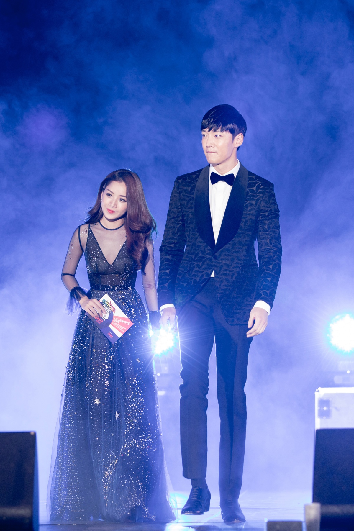 Chi Pu nhan giai thuong o Han Quoc anh 6