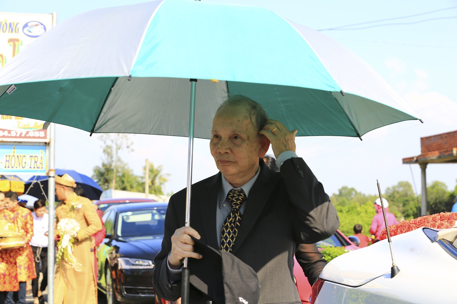 Thien Bao lay vo lan 2 anh 7