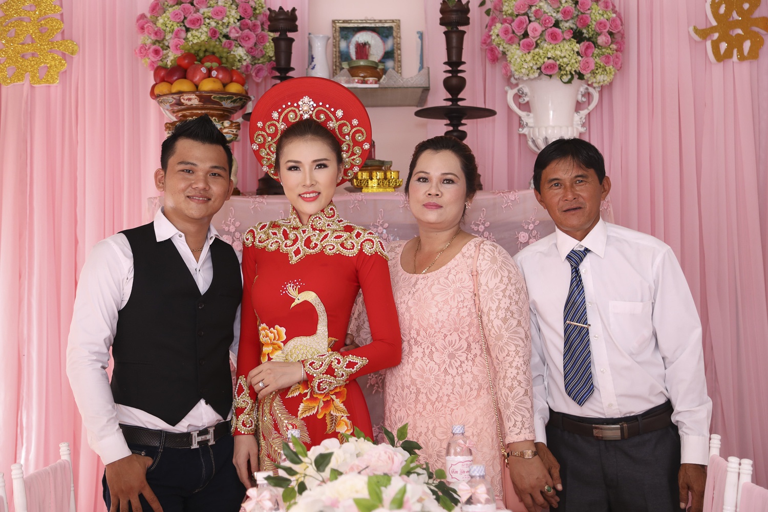 Thien Bao lay vo lan 2 anh 10