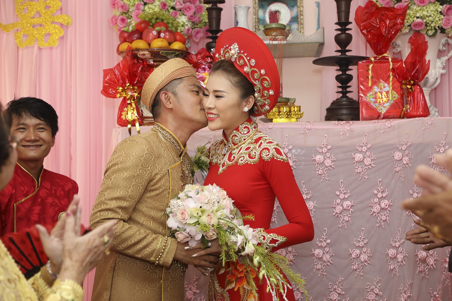 Thien Bao lay vo lan 2 anh 13