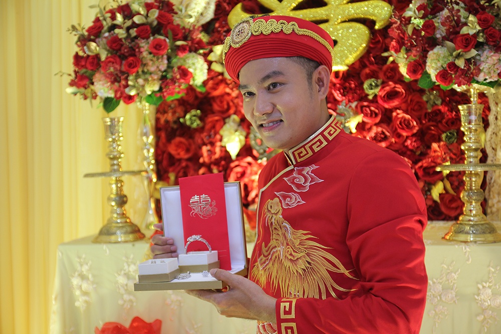 Thien Bao lay vo lan 2 anh 2