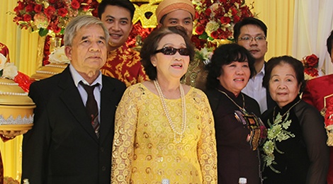 Me Hoai Linh du le ruoc dau cua dien vien Thien Bao hinh anh