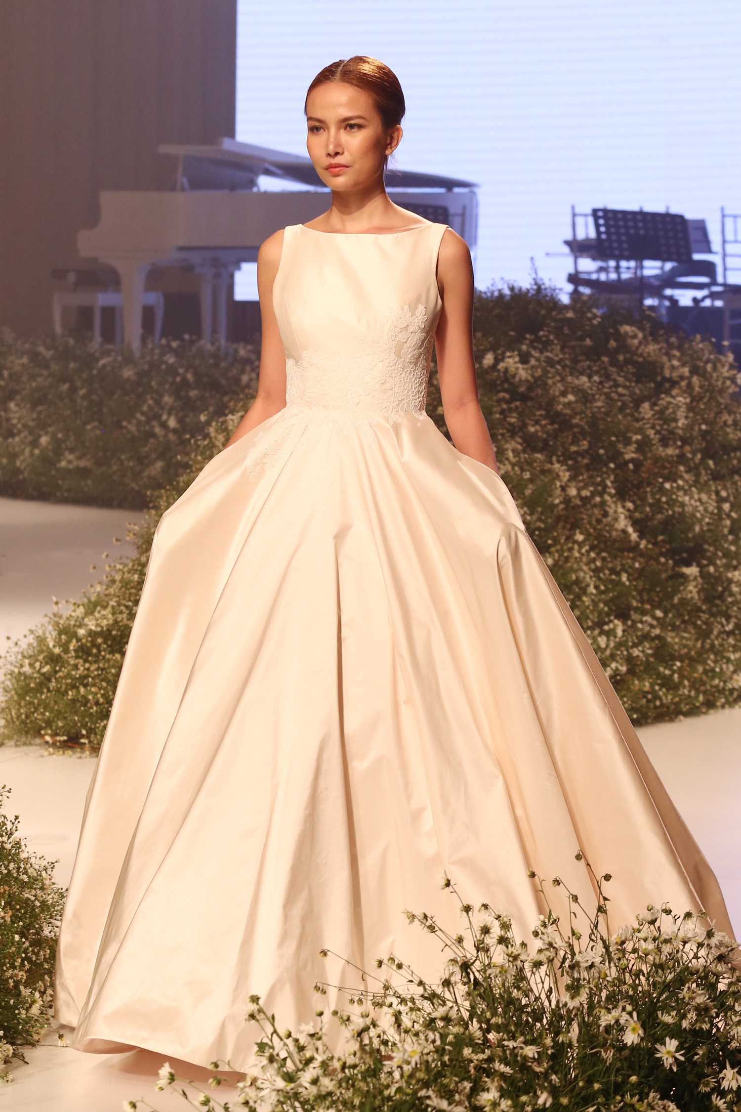 Phuong Mai goi cam o su kien anh 7