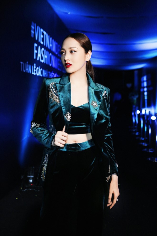 Dang Thu Thao,  Chi Pu mac dep anh 6