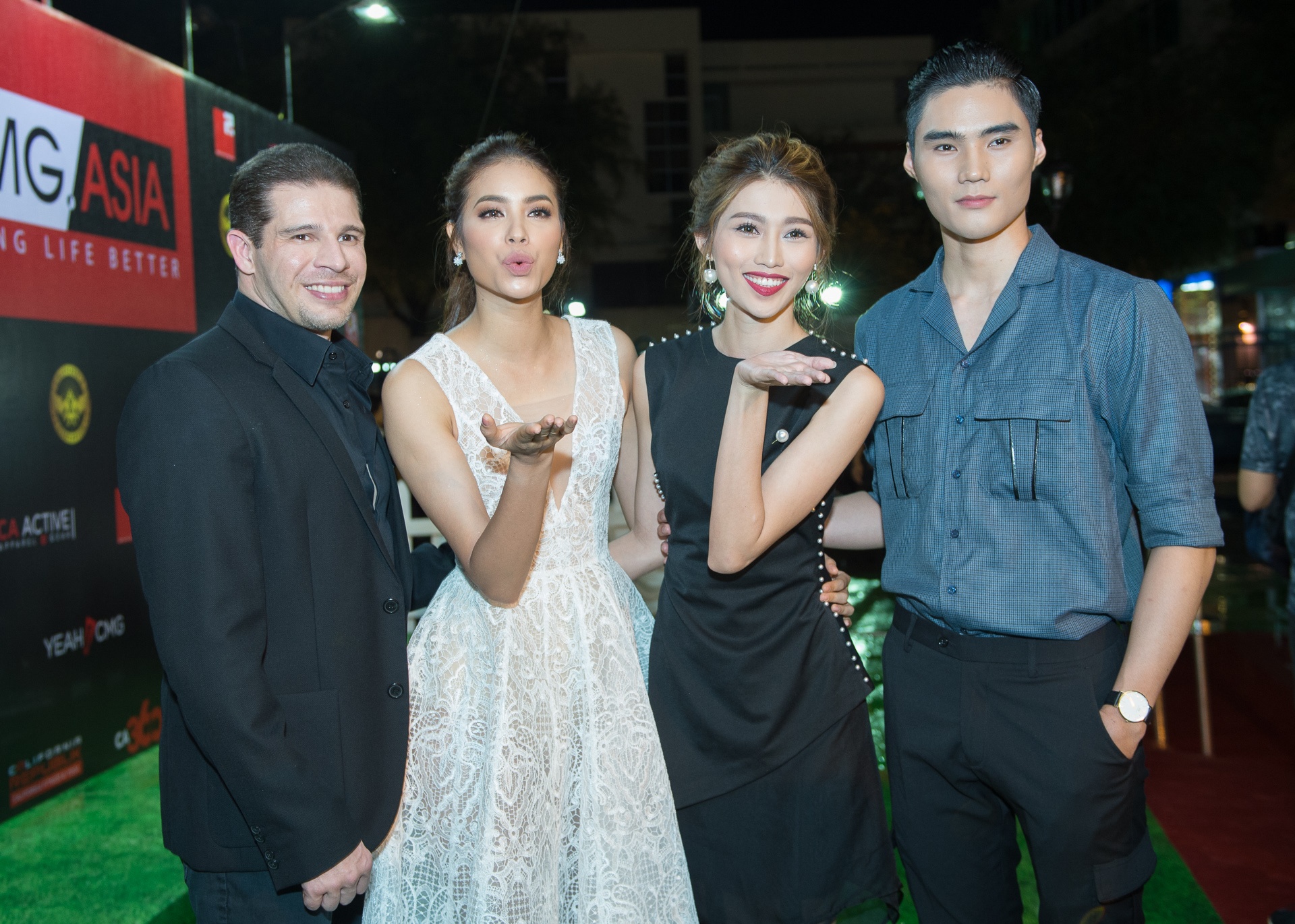 Pham Huong thanh thoat voi dam trang anh 13