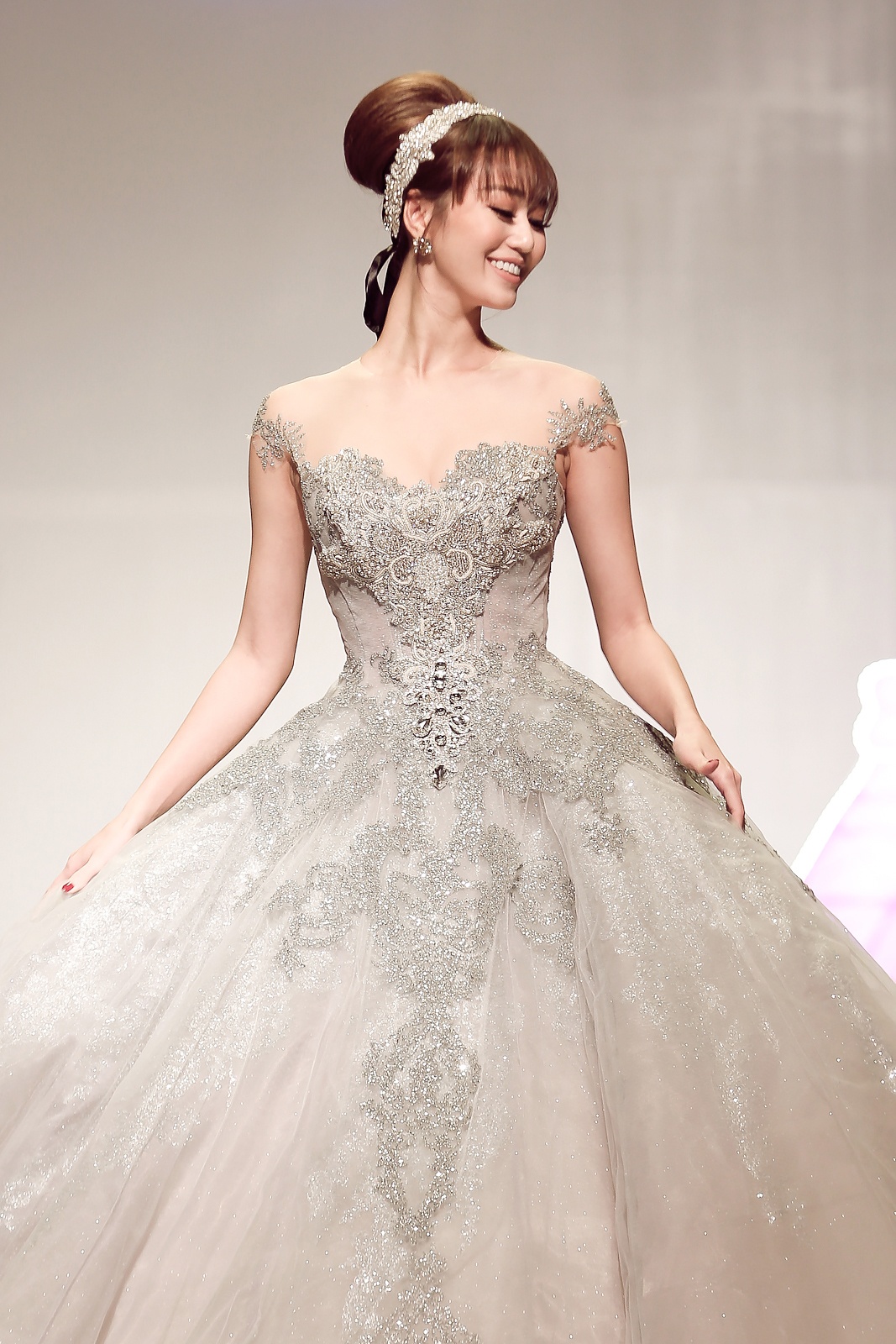 Khanh My lam vedette anh 2