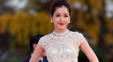 Top trang phuc dep nhat su kien giai tri thang 11 hinh anh