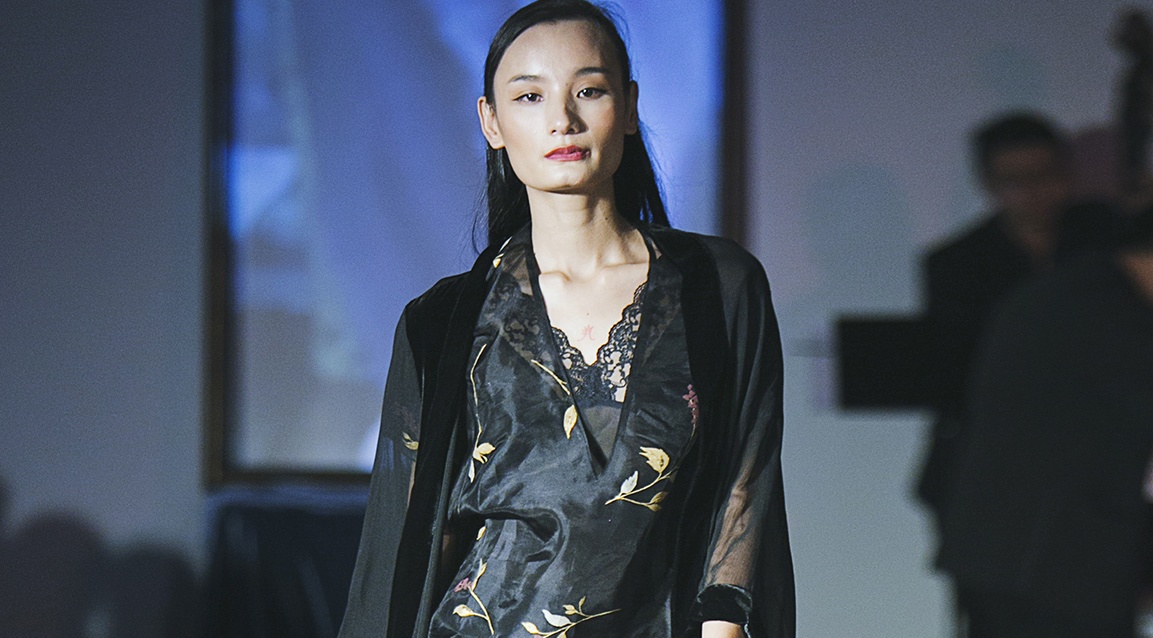 Dan mau Next Top Model dien dam lua mong trinh dien hinh anh