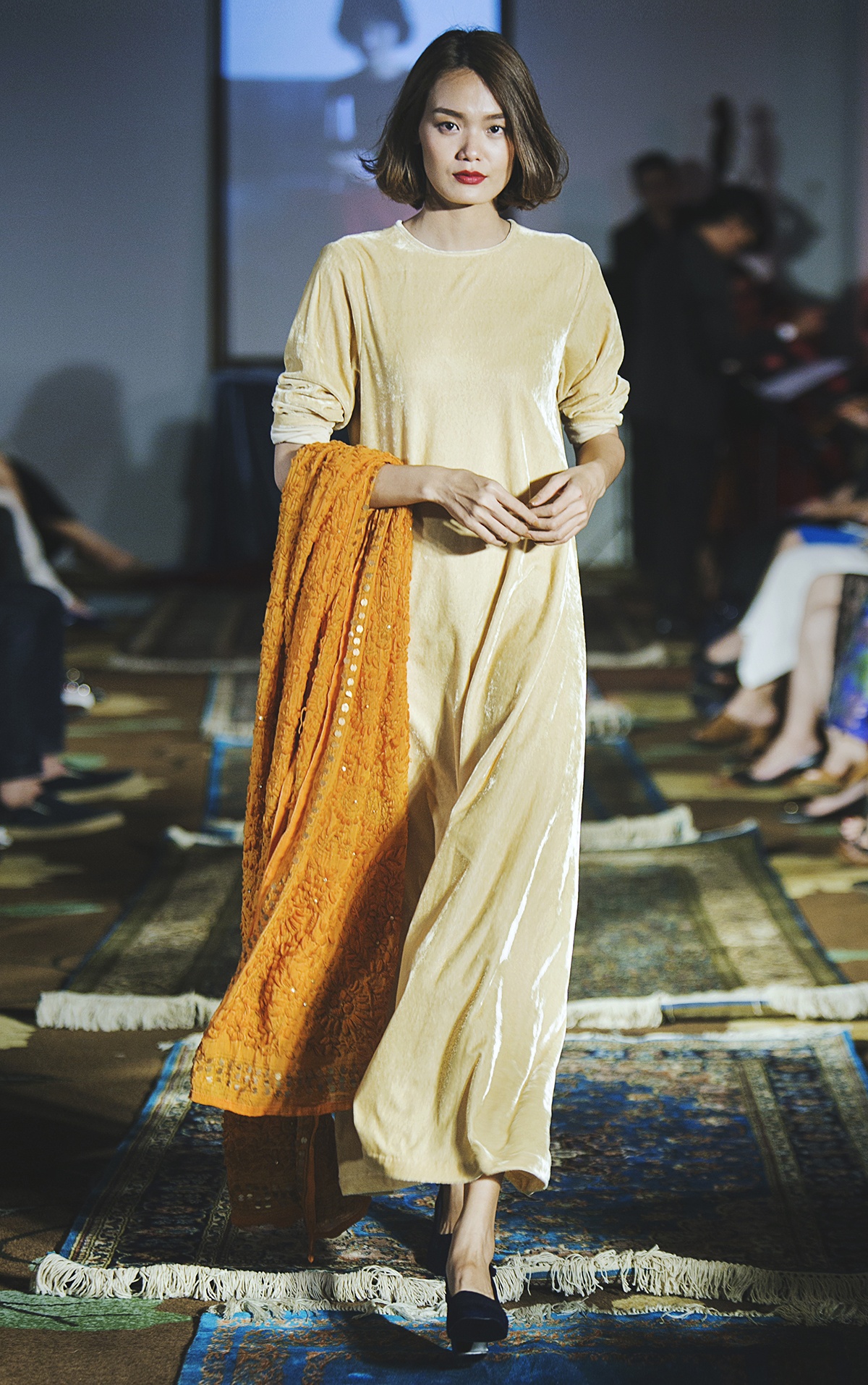 Dan mau Next Top Model catwalk tu tin anh 7