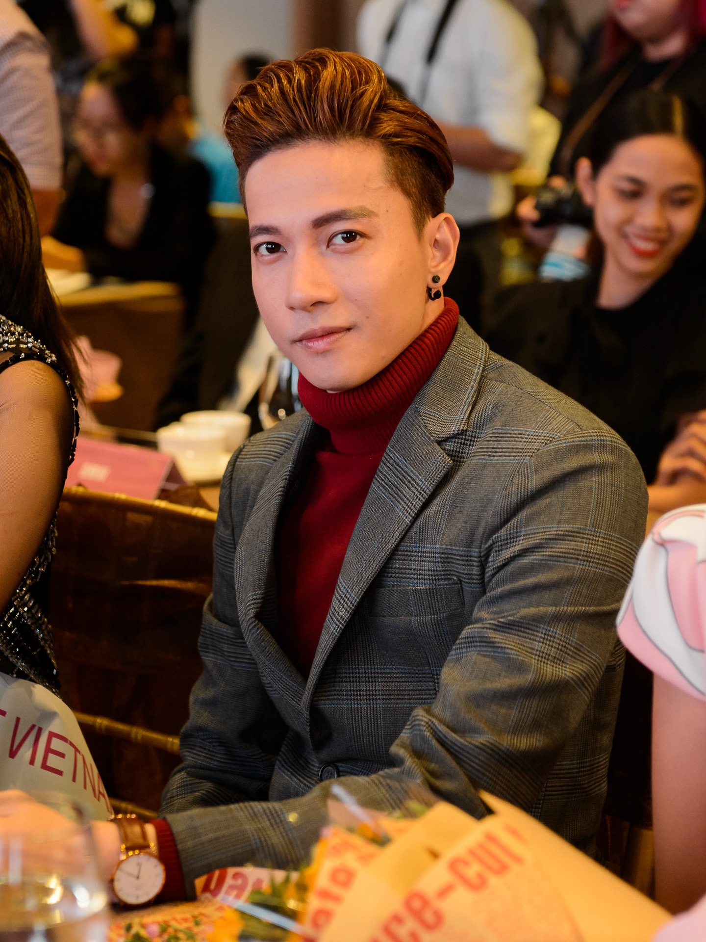 Le Hang tham gia Hoa hau Hoan vu The gioi 2016 anh 10