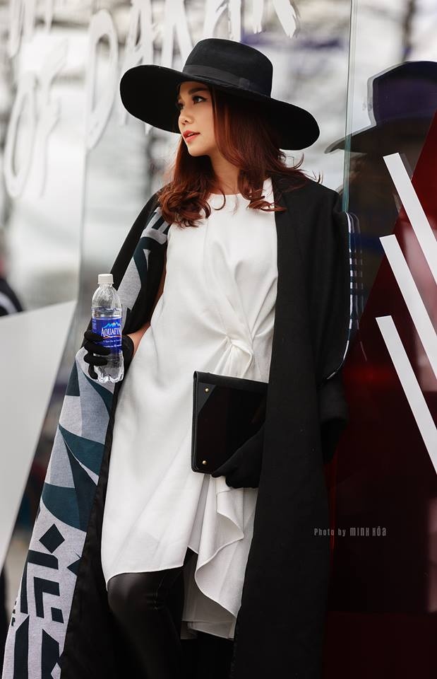 Bo suu tap ao khoac thu dong cua Thanh Hang anh 9