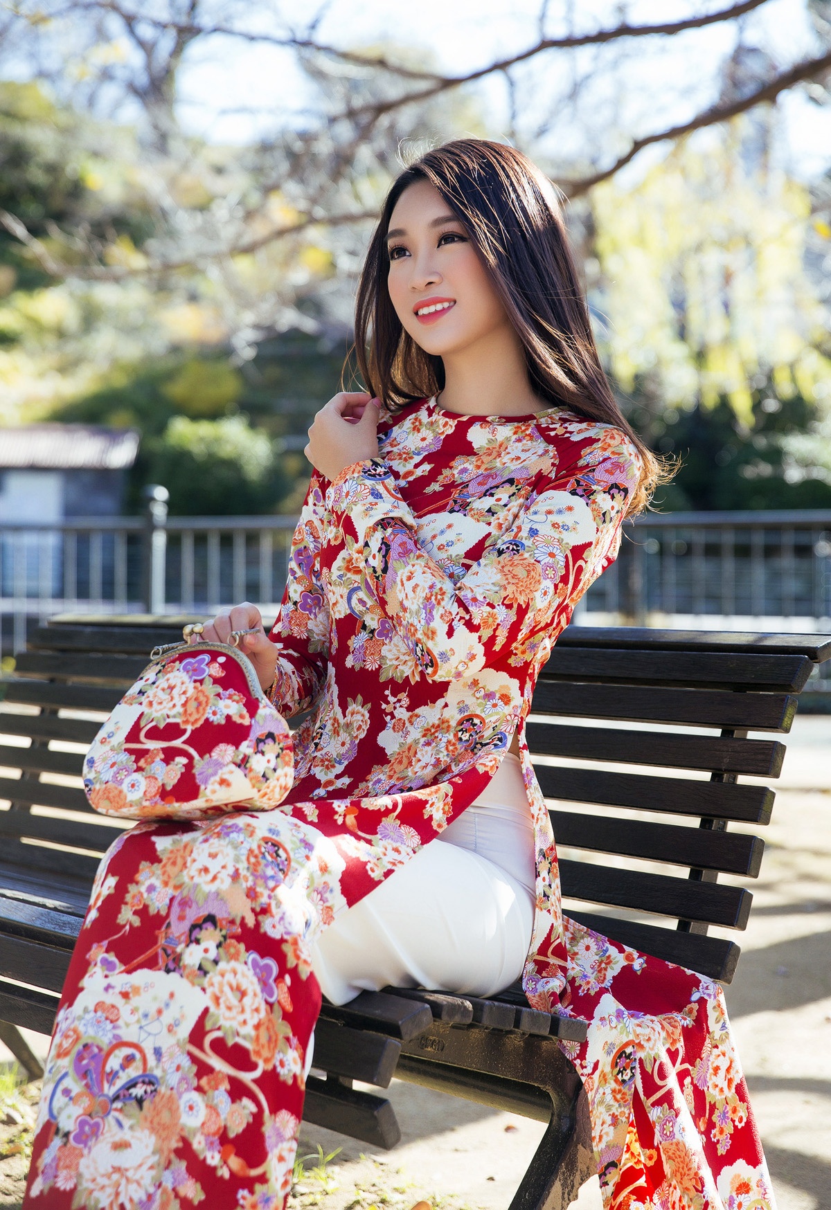 My Linh,  Thanh Tu cong tac o Nhat anh 5