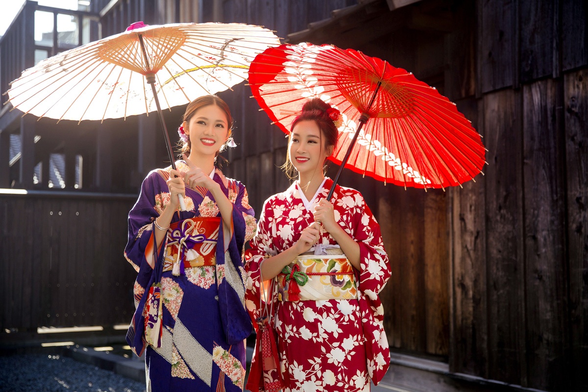 My Linh,  Thanh Tu cong tac o Nhat anh 7