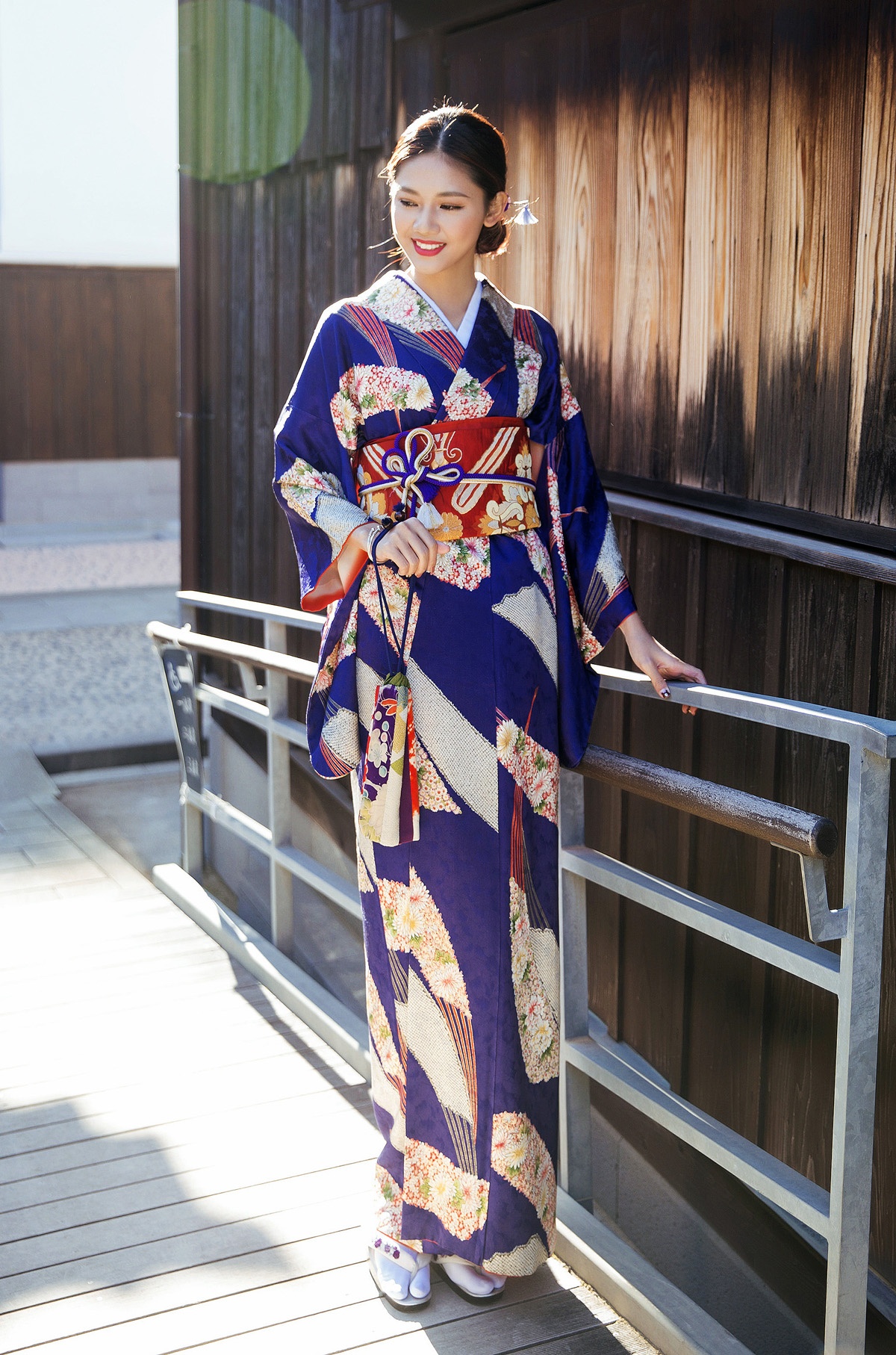 My Linh,  Thanh Tu cong tac o Nhat anh 8