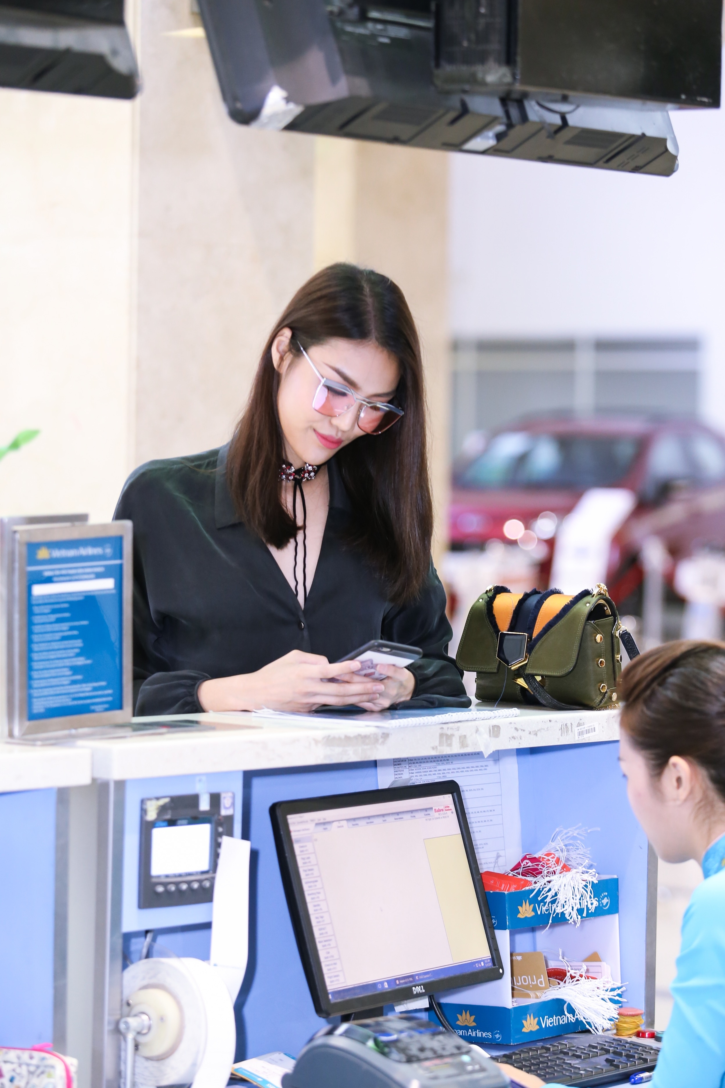 Lan Khue sanh dieu tren duong pho anh 7