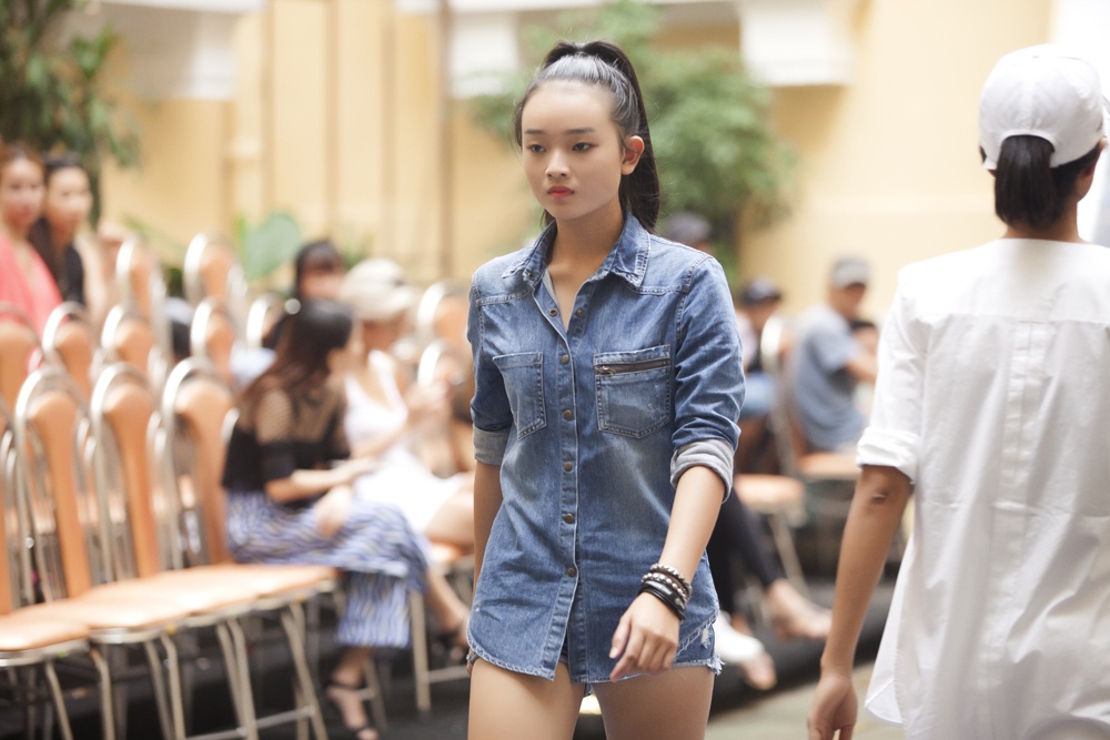 Dàn mẫu tập luyện trước show Lê Thanh Hòa ảnh 7 Dan mau tap luyen truoc show Le Thanh Hoa anh 7