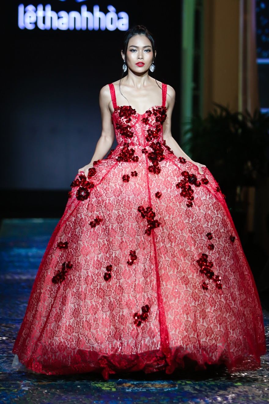 Dang Thu Thao trinh dien o show Le Thanh Hoa anh 5