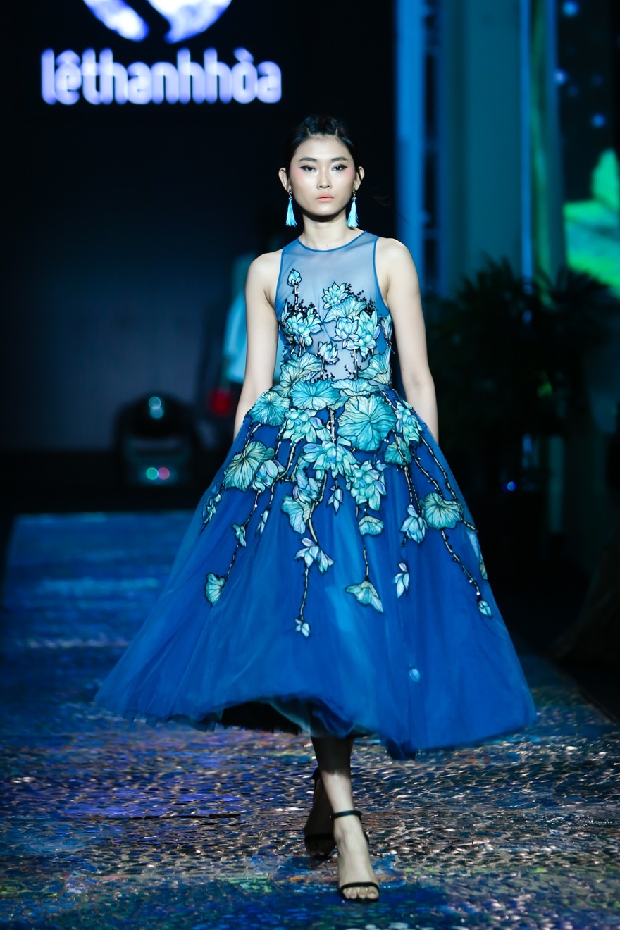 Show xuan he cua Le Thanh Hoa anh 4