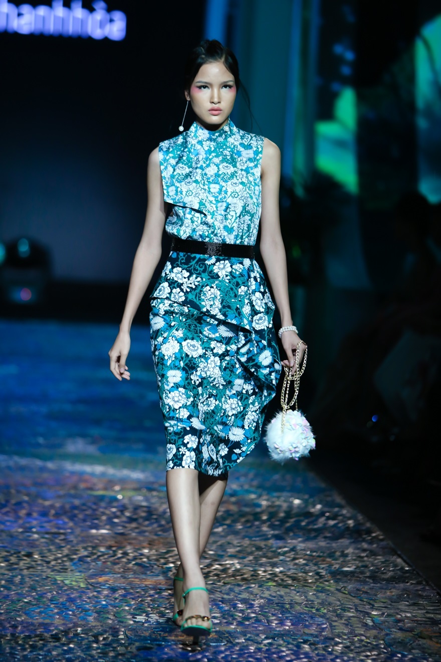 Show xuan he cua Le Thanh Hoa anh 7