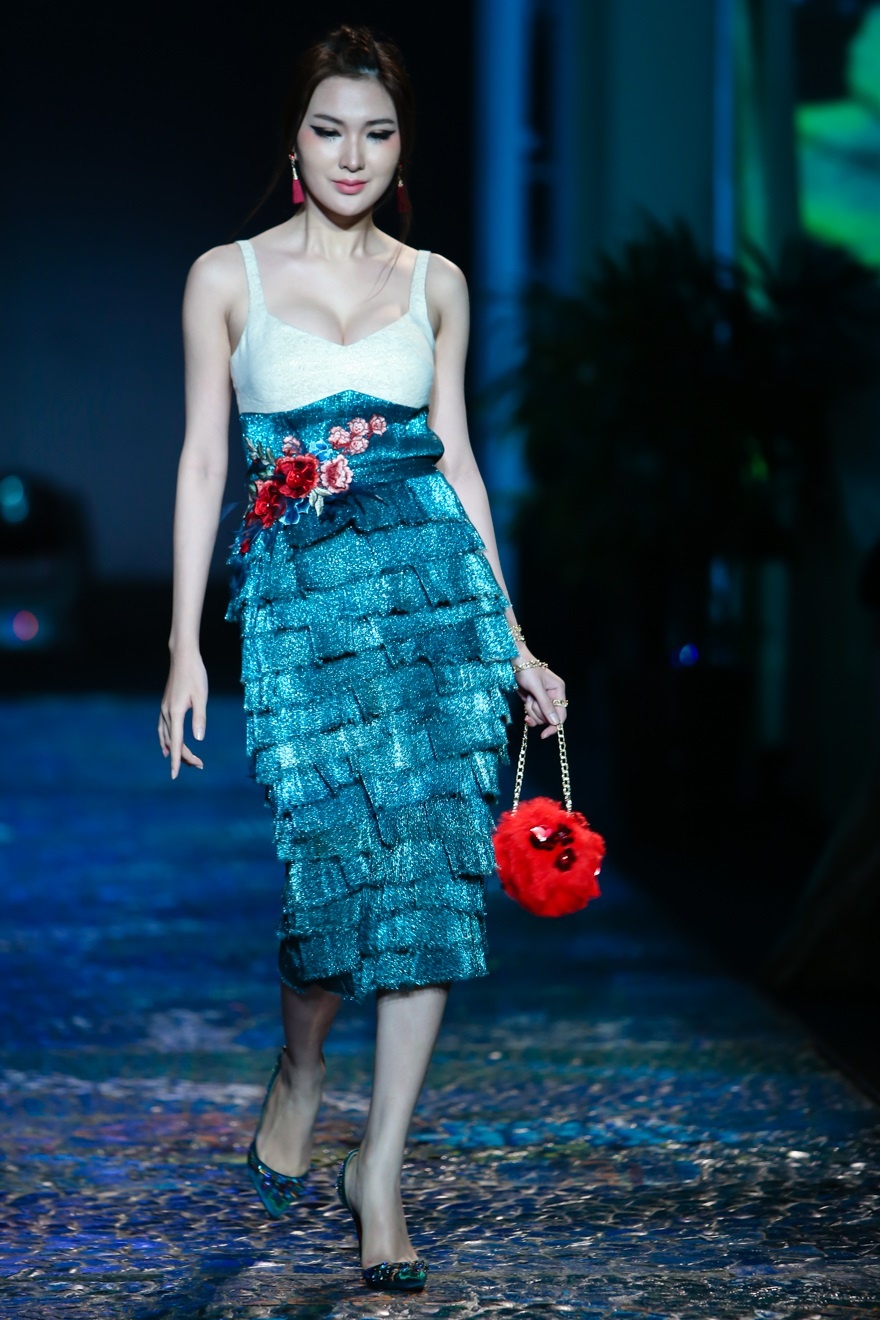 Show xuan he cua Le Thanh Hoa anh 8