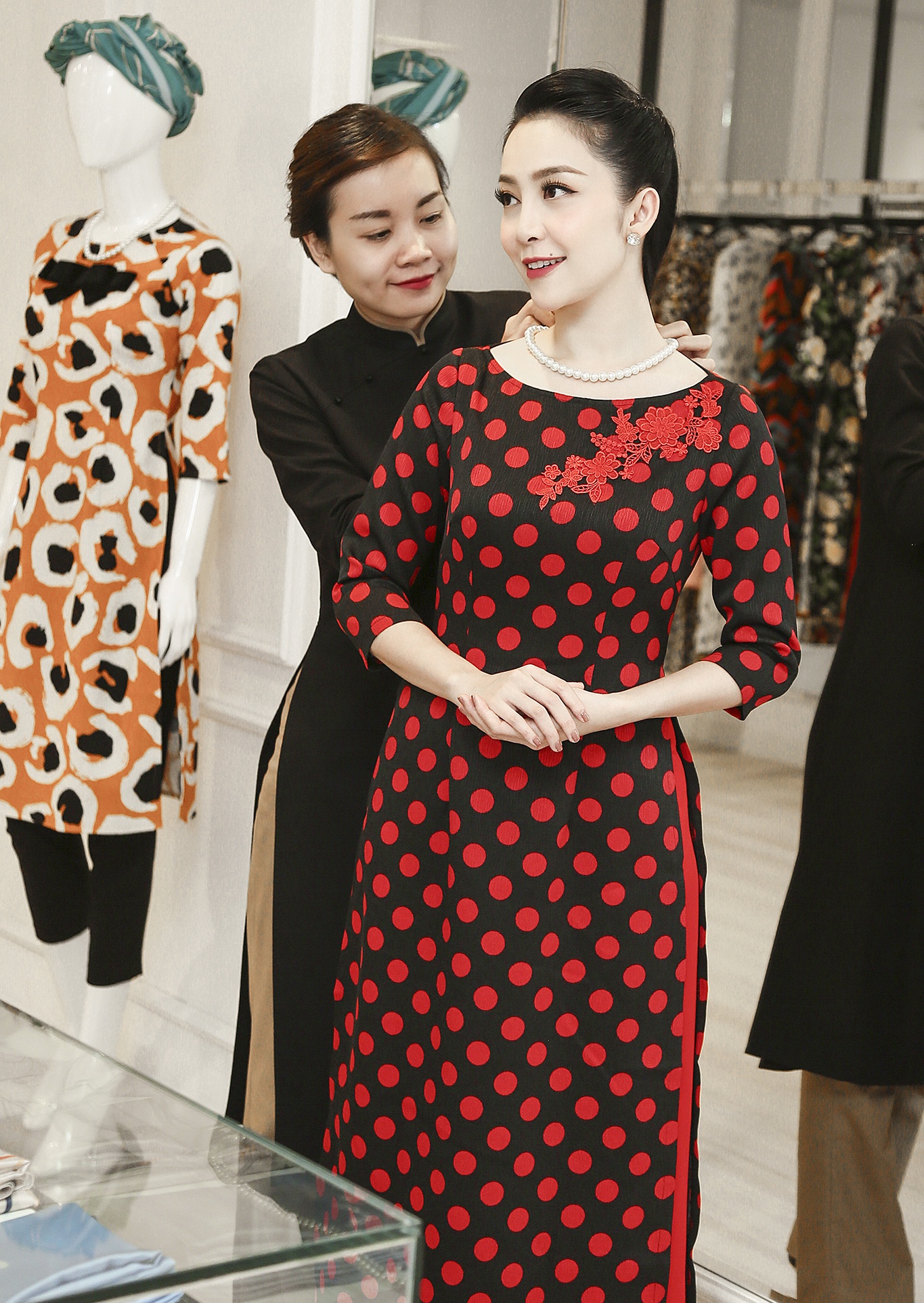 Linh Nga goi y 6 mau ao dai du xuan anh 5