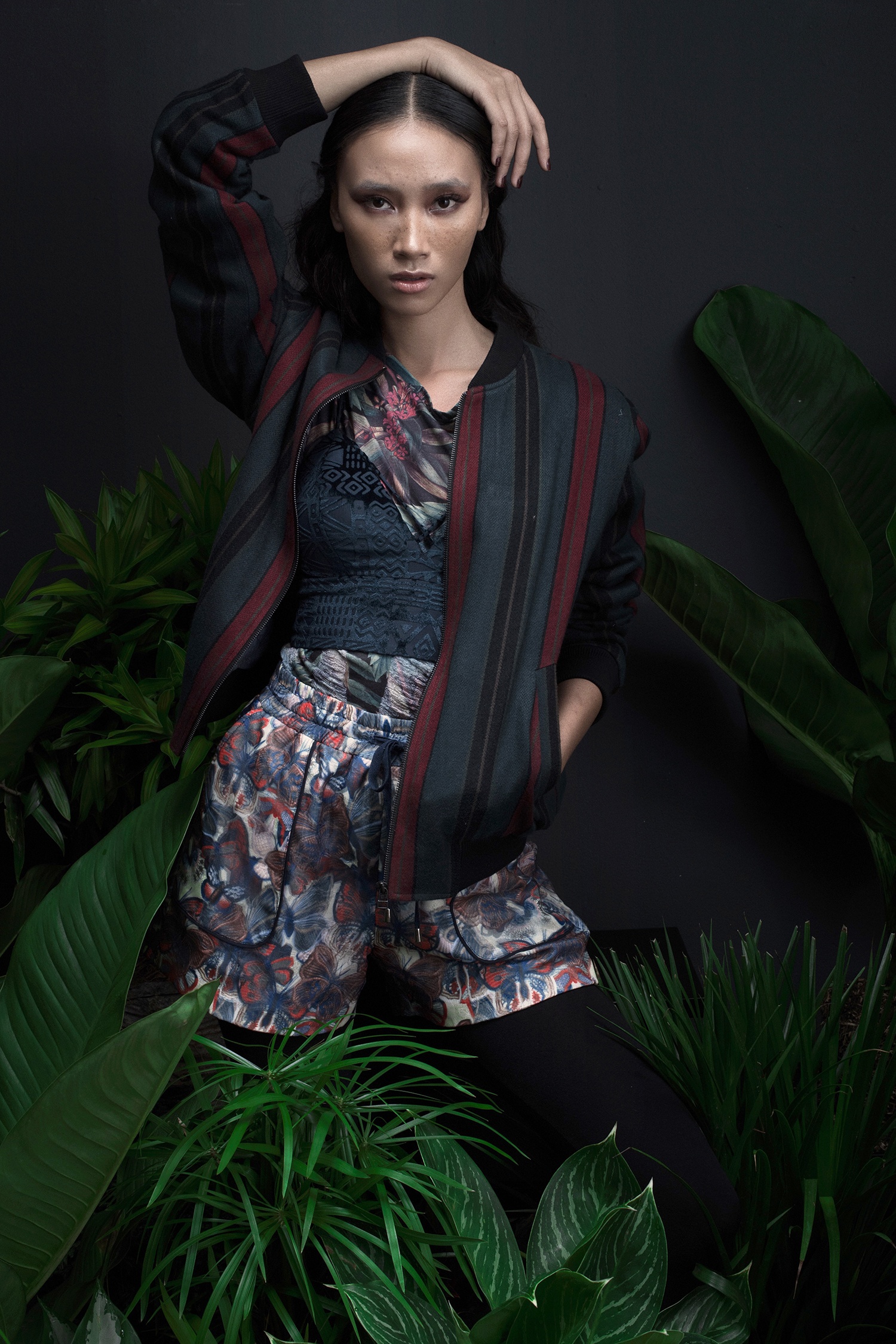 Trang Khien an tuong trong bo anh moi anh 4