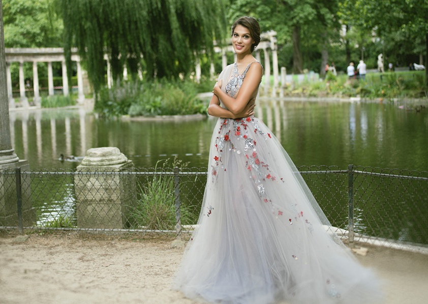 Hoa hậu Pháp kiêu sa đầm dạ hội ảnh 6 Hoa hau Phap kieu sa dam da hoi anh 6