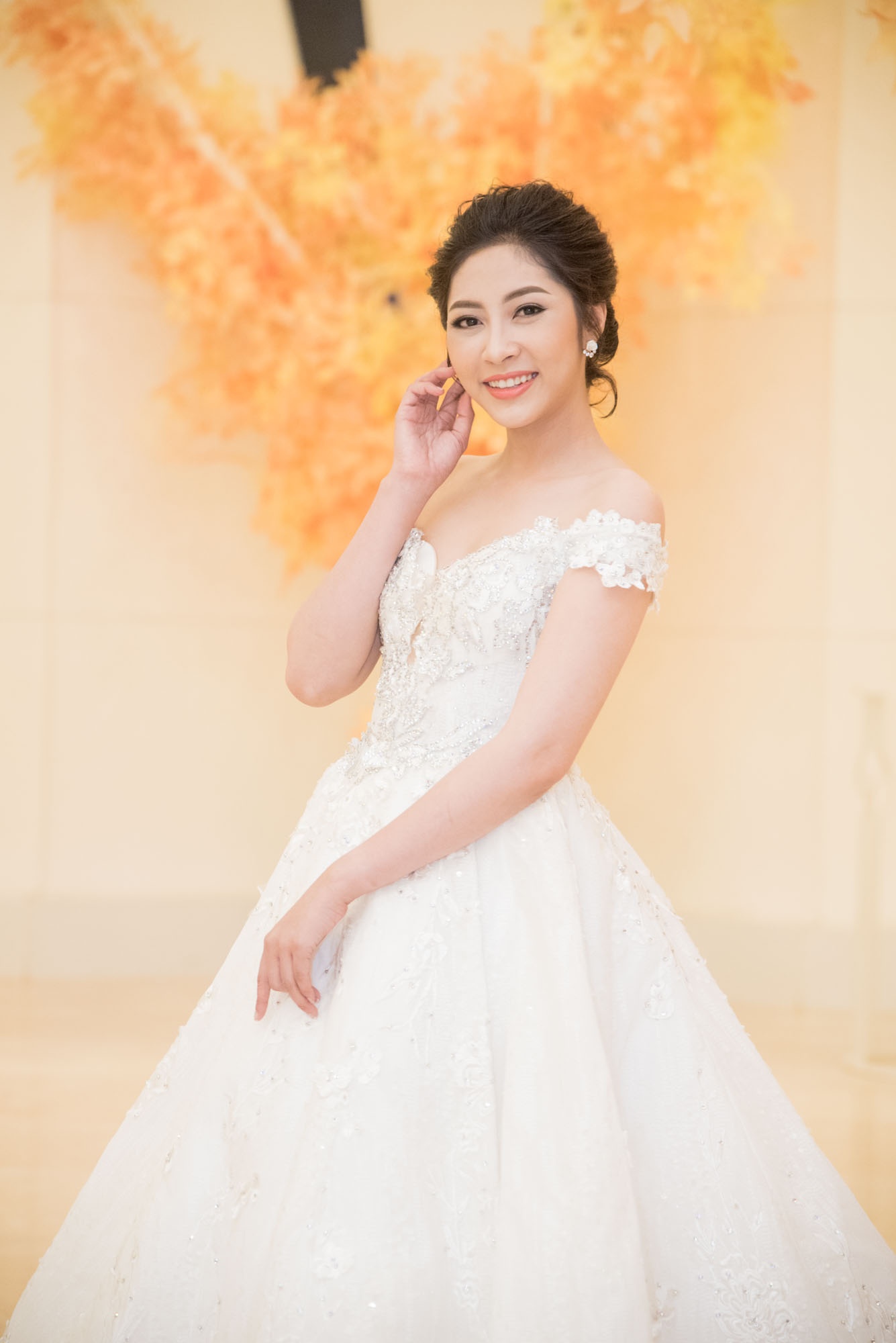 Phương Thanh mặc đầm xuyên thấu gợi cảm ảnh 2 Phuong Thanh mac dam xuyen thau goi cam anh 2