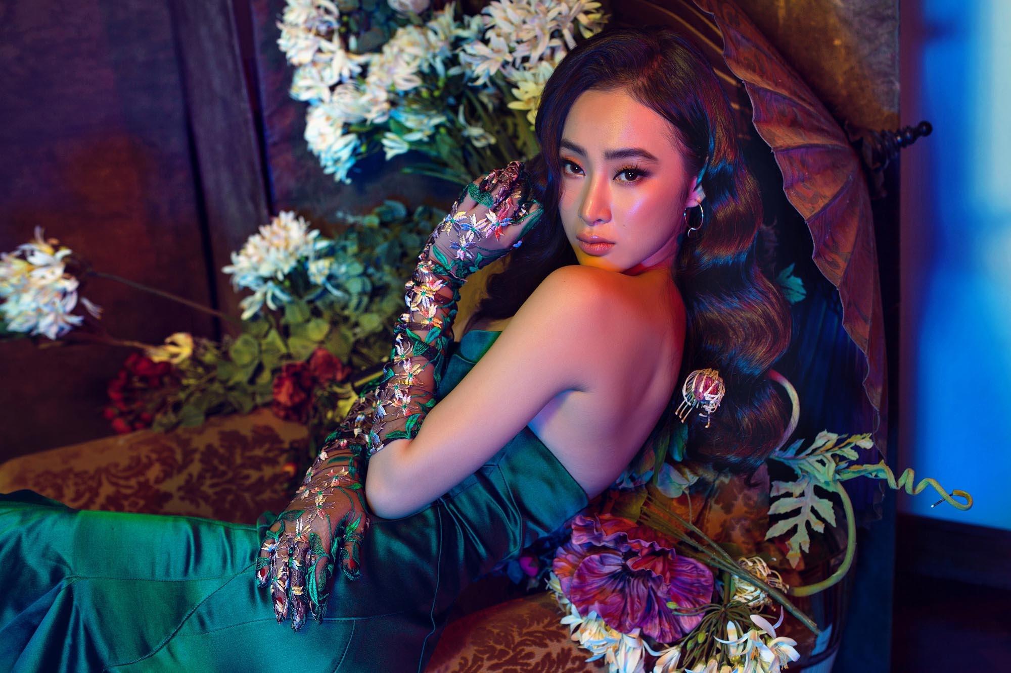 Angela Phuong Trinh quyen ru trong dam da hoi haute couture hinh anh