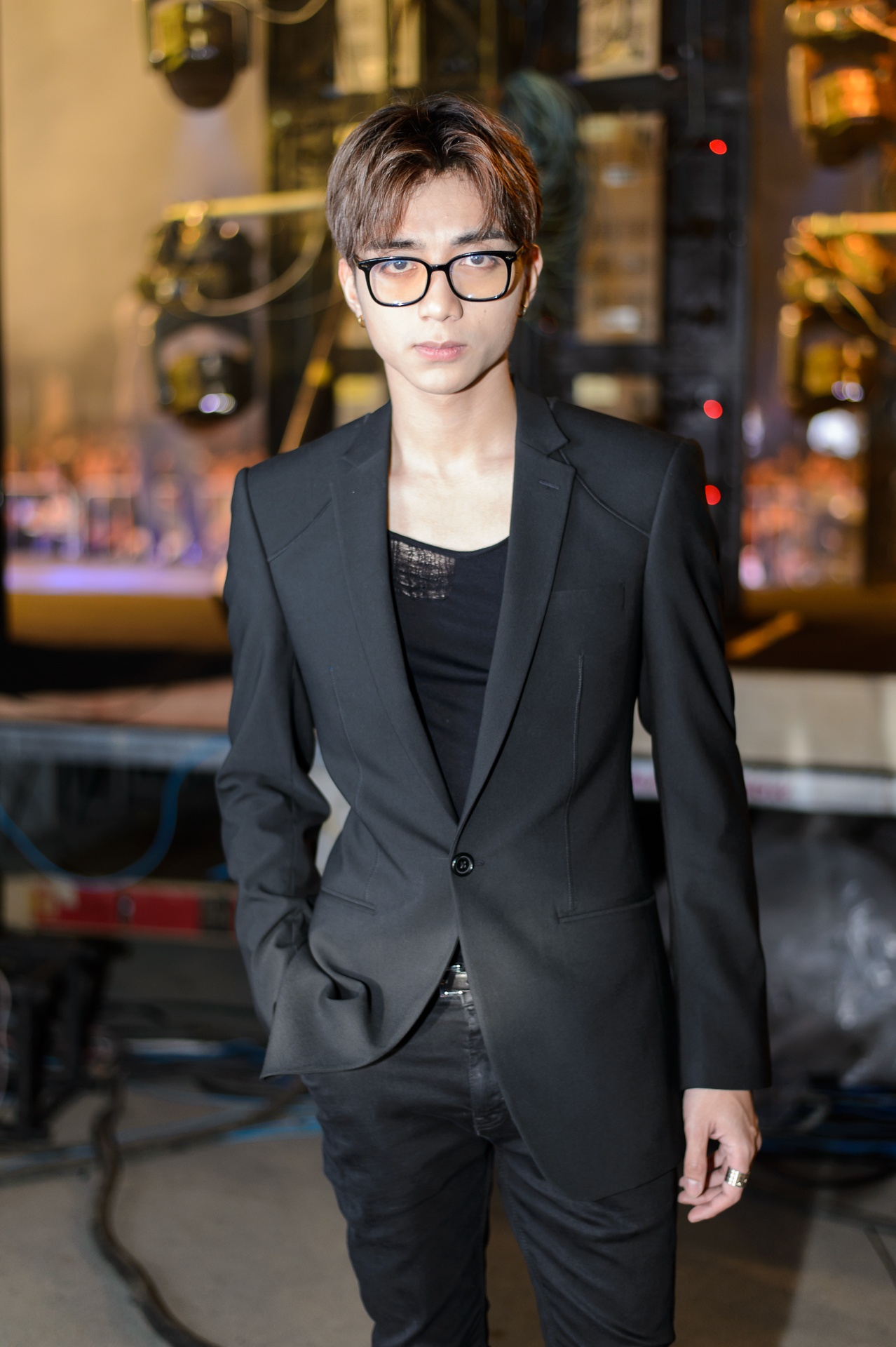 Ky Duyen khoe lung tran goi cam o su kien anh 8