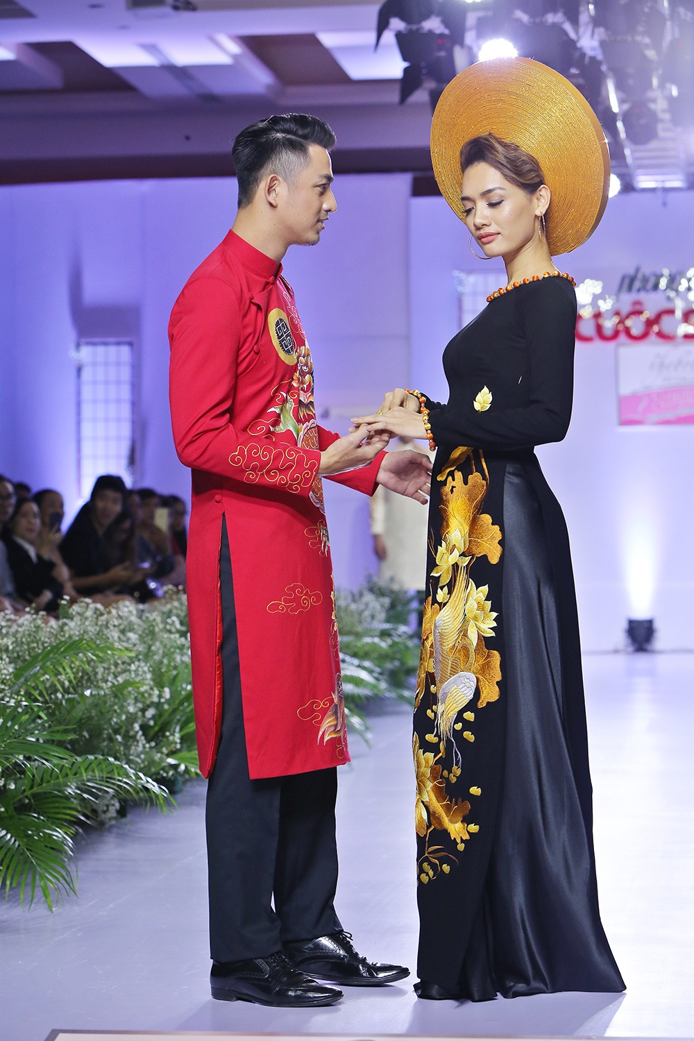 Luong Bich Huu trinh dien thoi trang anh 3