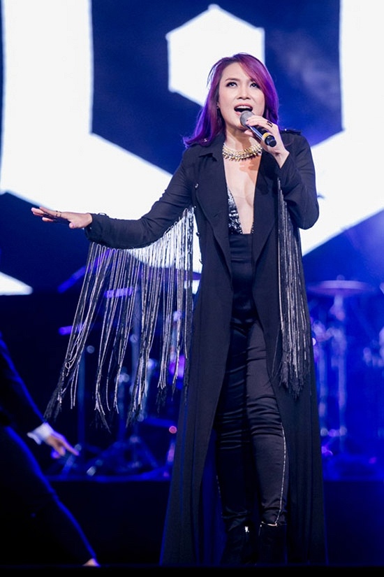 10 trang phuc xau nhat nam 2016 anh 6