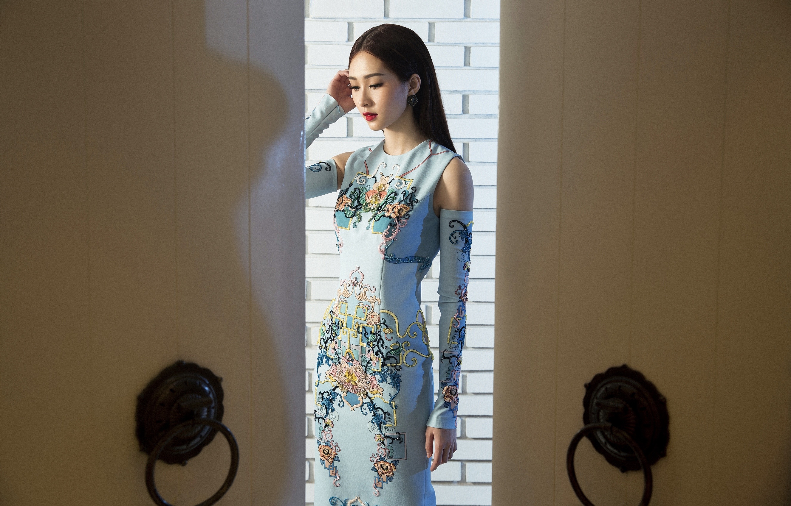 Dang Thu Thao dien thiet ke xuan he anh 3