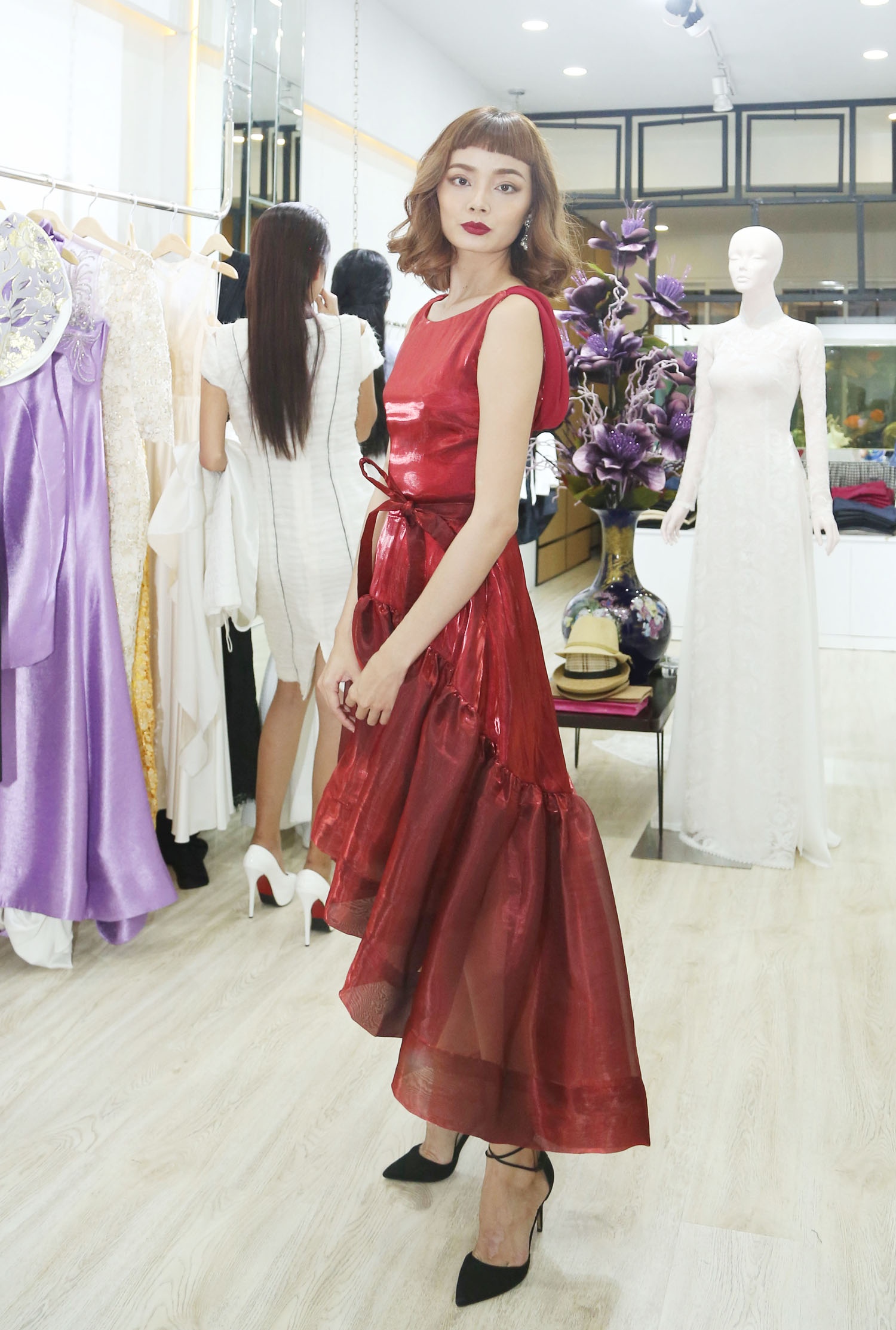 Quan quan Next Top Model thay 4 trang phuc o su kien anh 8