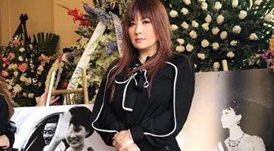 Nghe si Viet o My den vieng me MC Ky Duyen hinh anh