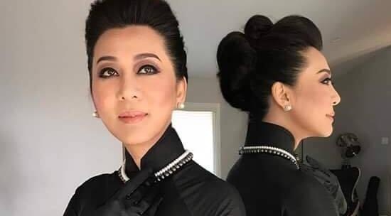 MC Ky Duyen trang diem va mac dep trong tang le me hinh anh