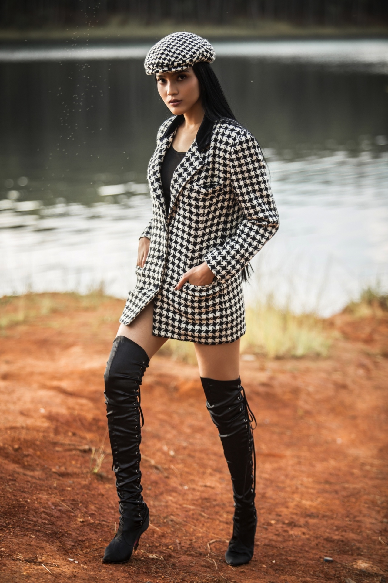 Truong Thi May chup anh o Da Lat anh 4