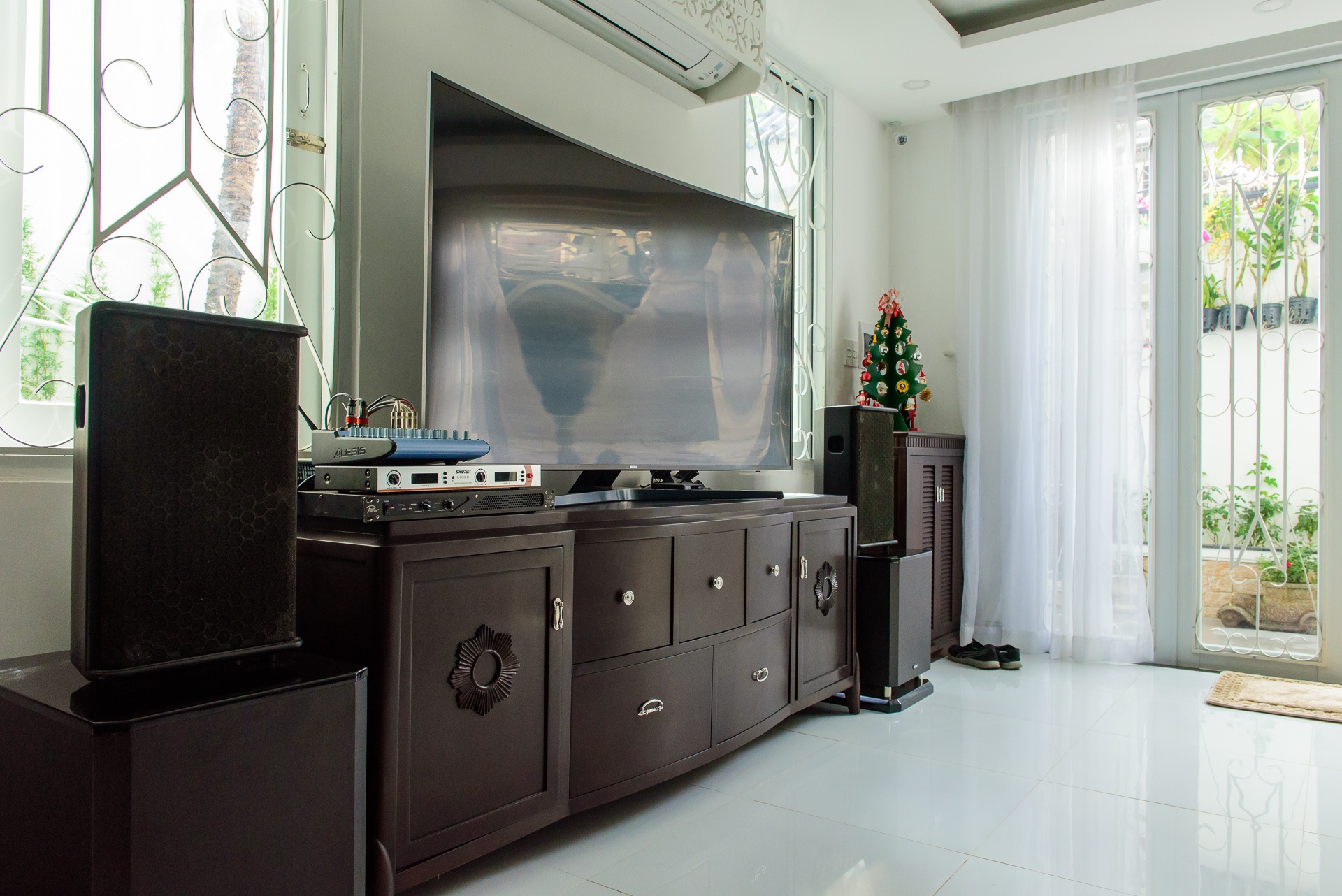 Nha 6 ty cua Doan Thanh Tai anh 3