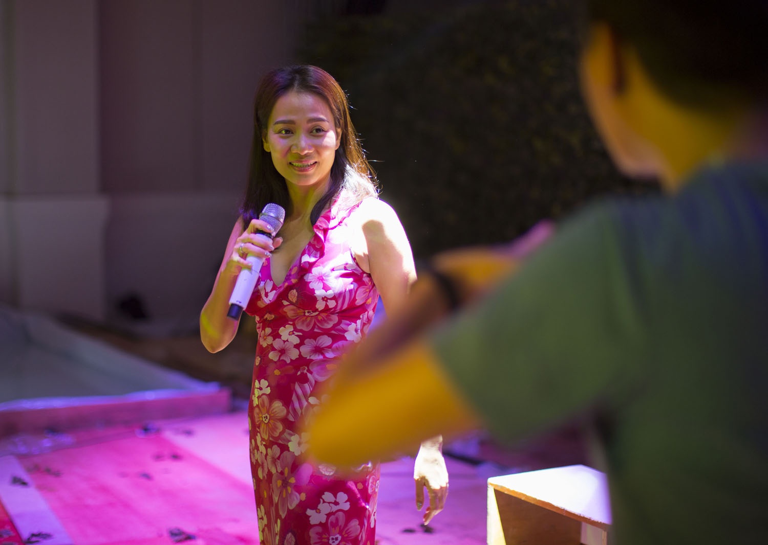 Thu Minh de mat moc anh 2