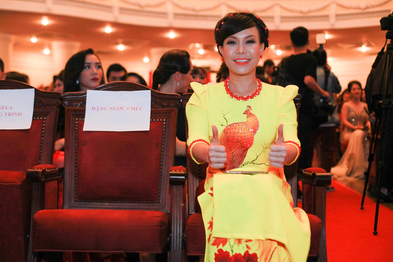 Cam Ly,  Thien Ly thanh lich o su kien anh 10