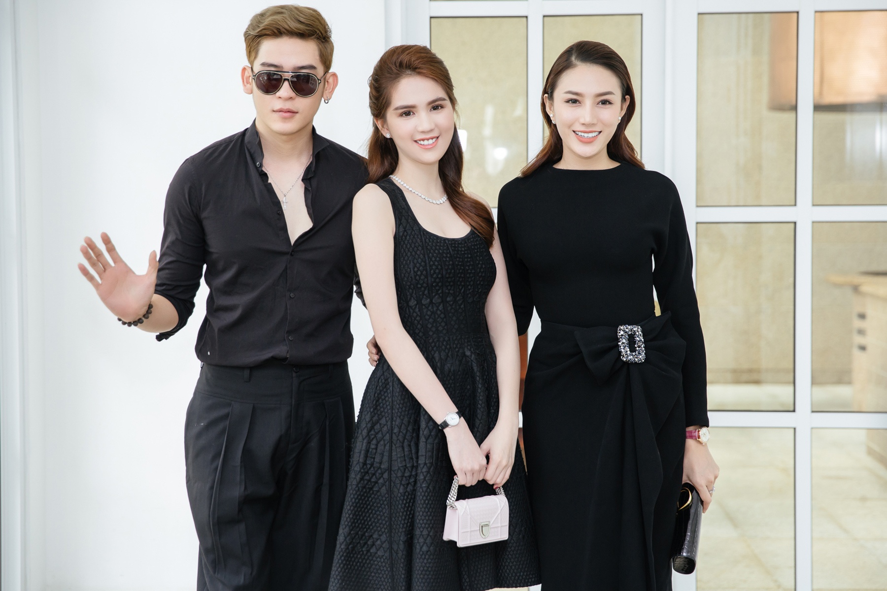 Ngoc Trinh xuc dong khi ban duoc sim hon 18 ty dong anh 2