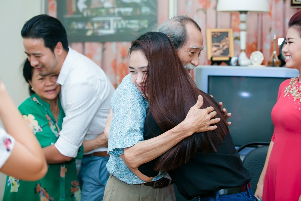 Diep Bao Ngoc tham gia dinh Manh Dung anh 6