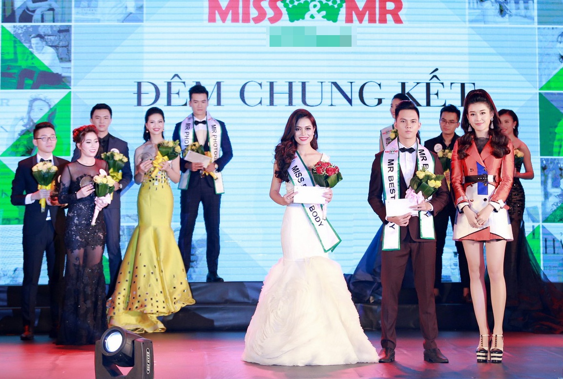 Huyen My du su kien can Tet anh 6