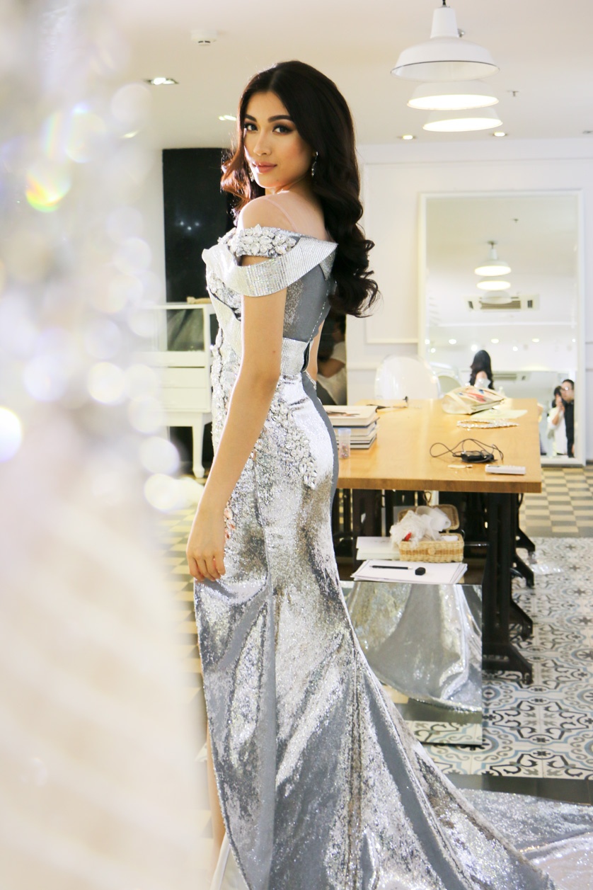Lệ Hằng diện đầm Chung Thanh Phong ở Miss Universe ảnh 3 Le Hang dien dam Chung Thanh Phong o Miss Universe anh 3