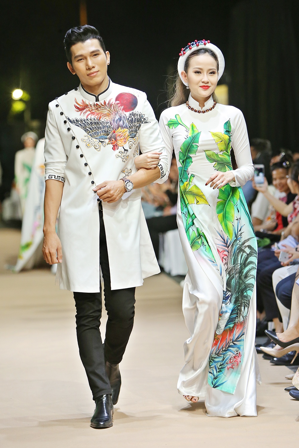 Anh Thu rang ro catwalk anh 4