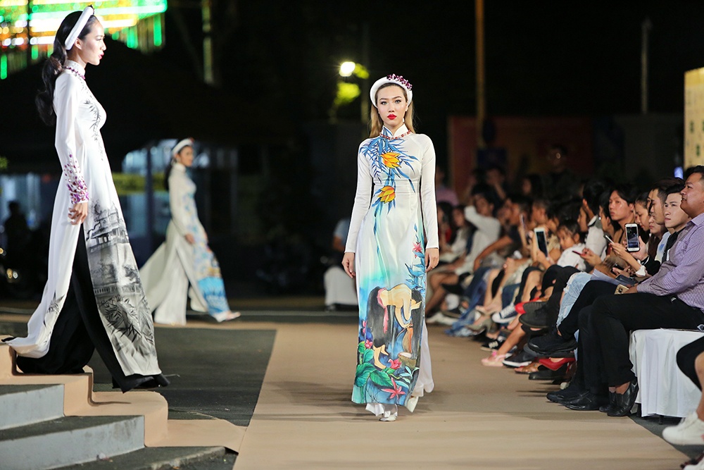 Anh Thu rang ro catwalk anh 8