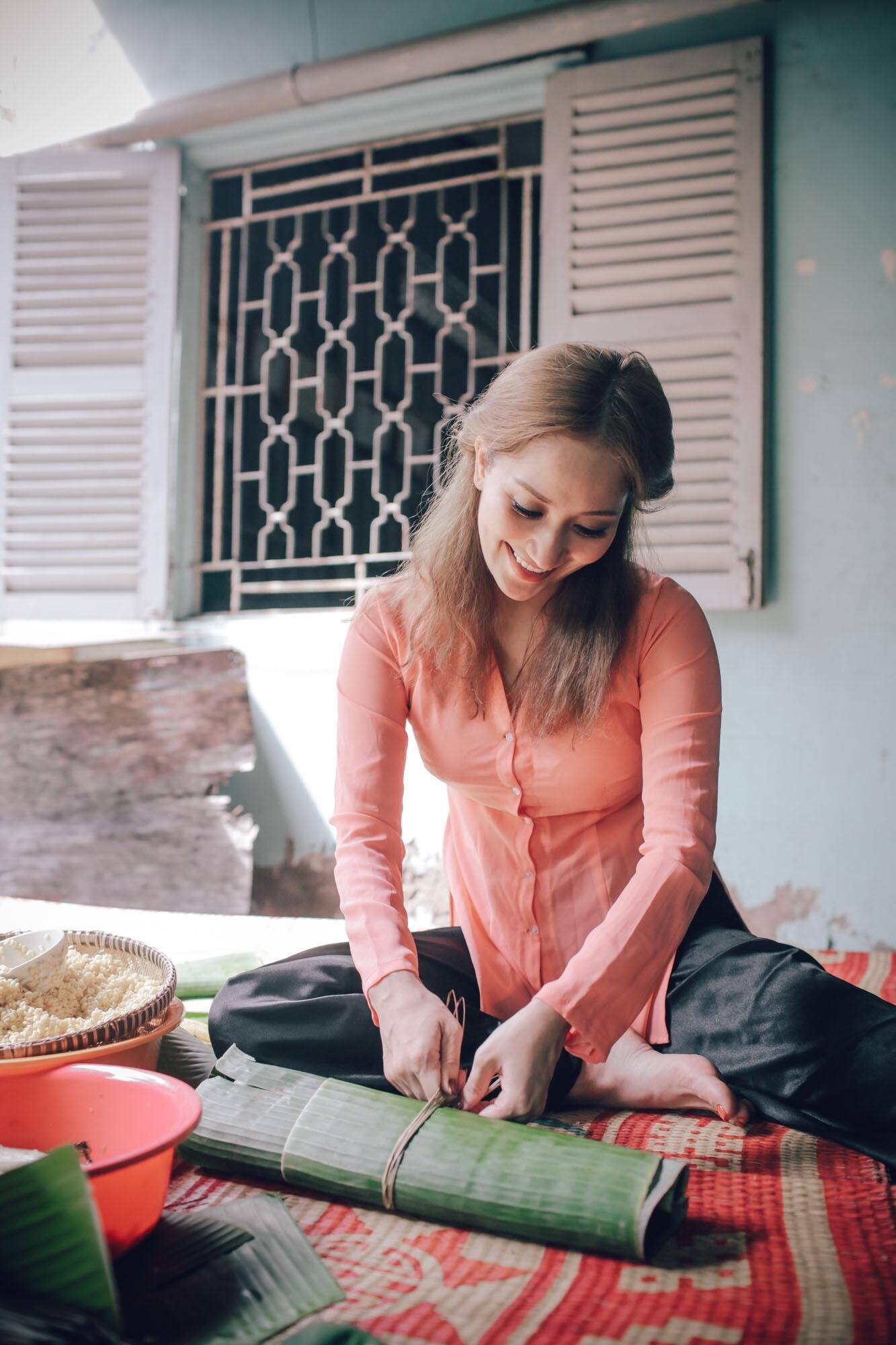 Khanh Thi,  Phan Hien chup anh Tet anh 4