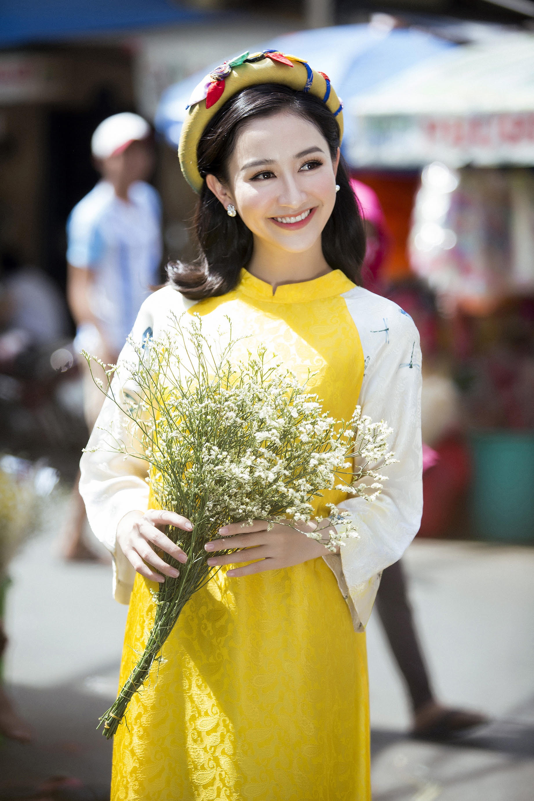 Ha Thu duyen dang ao dia truyen thong anh 6